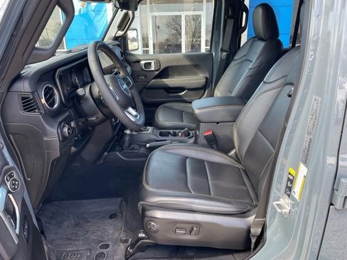 Used 2024 Jeep Wrangler Sahara w/ Safety Group image 9