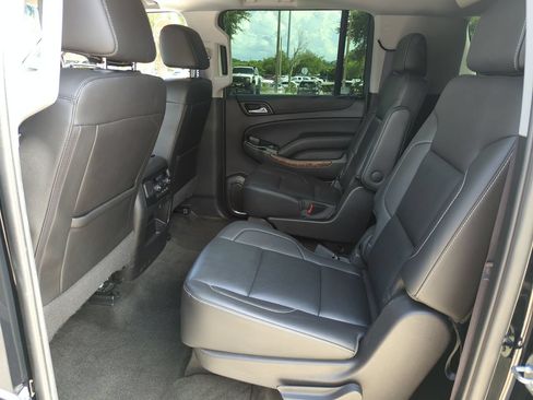 Used 2017 Chevrolet Suburban Premier RWD image 22