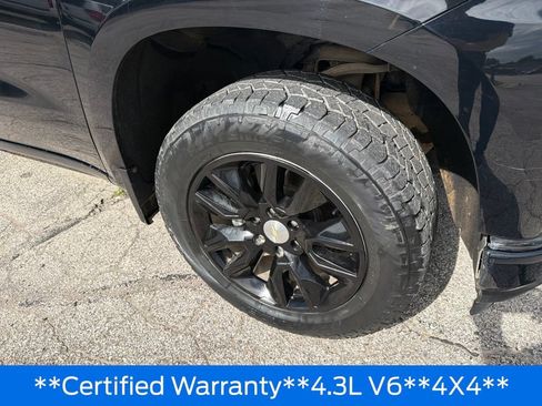 Used 2019 Chevrolet Silverado 1500 Custom w/ Custom Value Package AWD/4WD image 24