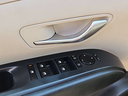 Used 2025 Hyundai Tucson SEL FWD image 13