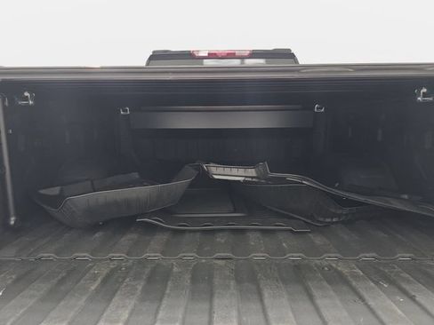 Used 2024 GMC Sierra 2500 AT4 w/ Technology Package AWD/4WD image 32