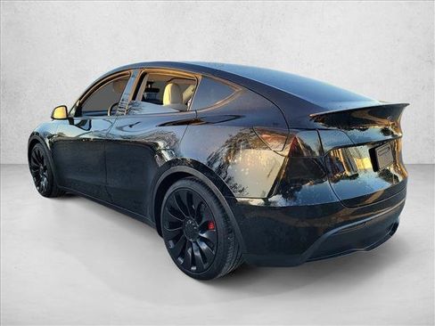 Used 2021 Tesla Model Y Performance image 6
