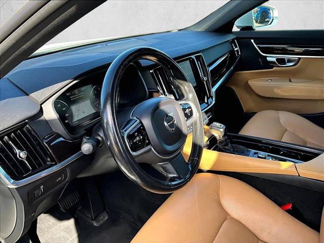 Used 2018 Volvo S90 T5 Momentum w/ Convenience Package FWD image 13