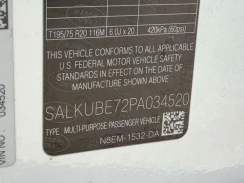 Used 2023 Land Rover Range Rover SV AWD/4WD image 31