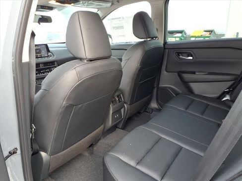 New 2026 Nissan Rogue SV image 26