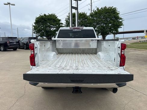 Used 2025 Chevrolet Silverado 2500 LT w/ Convenience Package AWD/4WD image 6