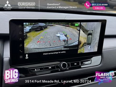 New 2025 Mitsubishi Outlander SE image 21