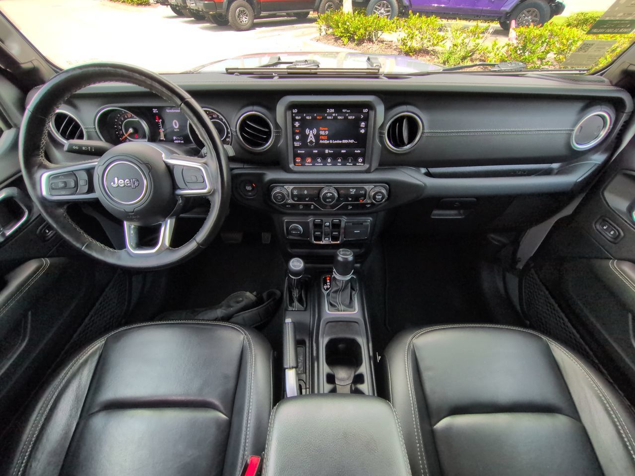 Used 2021 Jeep Wrangler Unlimited Sahara AWD/4WD image 15