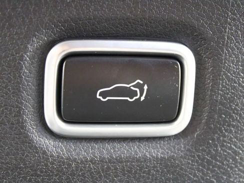 Used 2022 Kia Stinger GT2 image 31