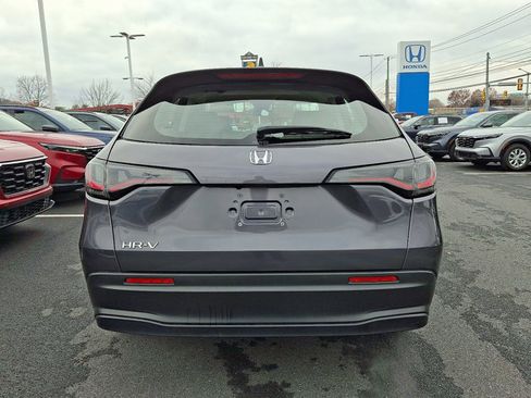 Certified 2023 Honda HR-V LX image 5