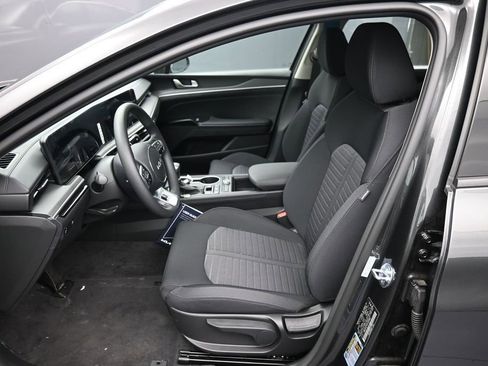 New 2026 Kia K5 LXS FWD image 18
