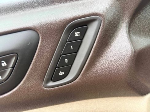 Used 2018 GMC Acadia Denali FWD image 26