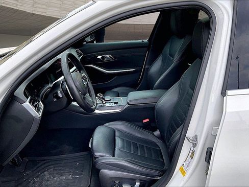 Used 2020 BMW 330i Sedan w/ Convenience Package RWD image 21