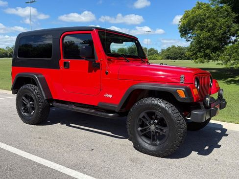 Used 2005 Jeep Wrangler Unlimited AWD/4WD image 1
