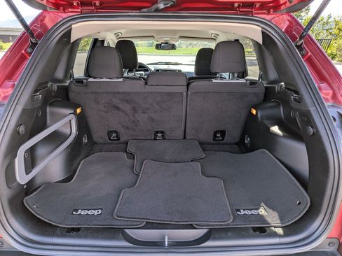 Used 2014 Jeep Cherokee Latitude FWD image 27
