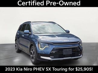 Used 2023 Kia Niro SX Touring FWD video 1