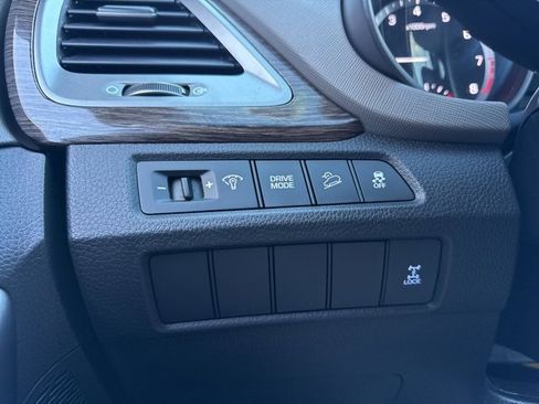 Used 2017 Hyundai Santa Fe Sport image 12