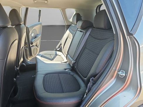 Used 2018 Kia Soul ! w/ Tech Package FWD image 33