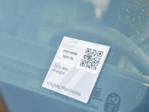 Used 2023 Jeep Wrangler Sahara image 37