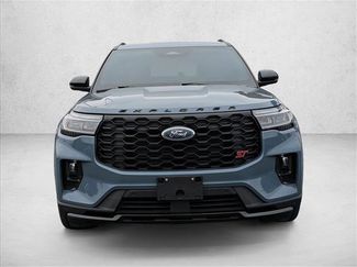 Used 2025 Ford Explorer ST video 2