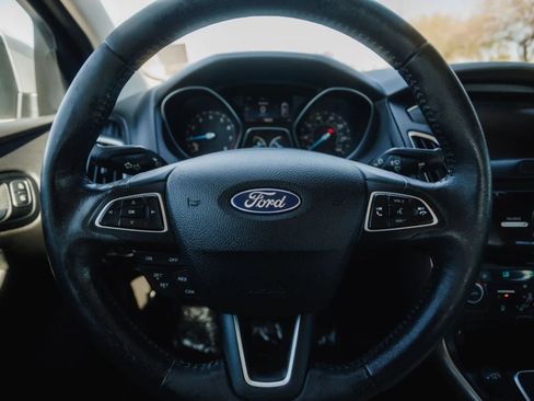 Used 2018 Ford Focus Titanium image 16