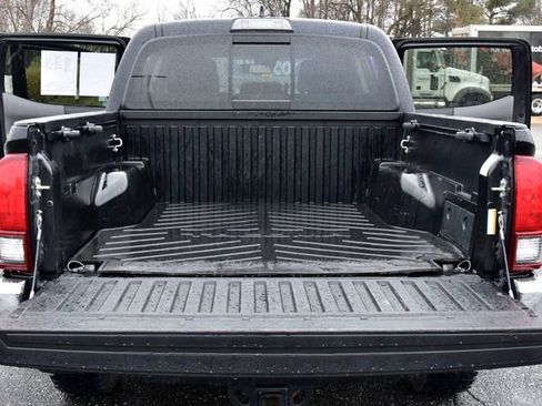 Used 2019 Toyota Tacoma SR5 image 27