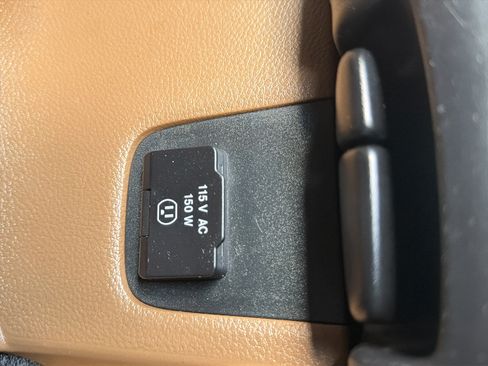 Used 2018 Jeep Wrangler Unlimited Rubicon w/ Dual Top Group AWD/4WD image 26