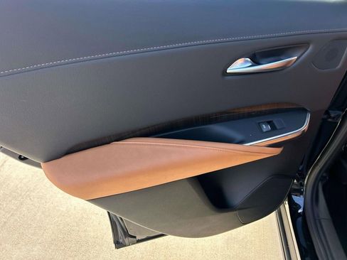 Certified 2023 Cadillac XT4 Premium Luxury w/ Enhanced Visibility Package image 19