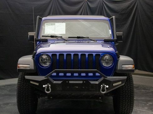 Used 2018 Jeep Wrangler Unlimited Sport image 4