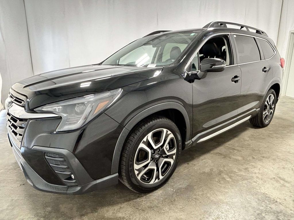 Used 2023 Subaru Ascent Limited AWD/4WD image 5