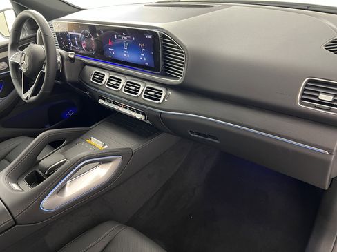 Used 2025 Mercedes-Benz GLE 450 4MATIC image 26