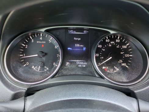 Used 2016 Nissan Rogue S image 25