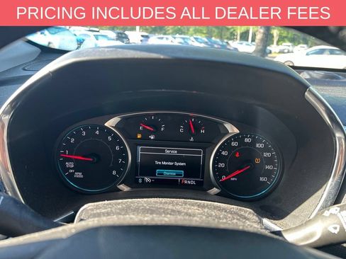 Used 2018 Chevrolet Equinox Premier FWD image 11