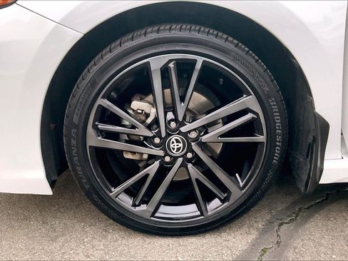 Used 2022 Toyota Camry XSE image 12