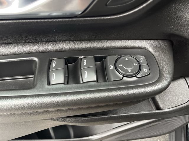 Used 2023 GMC Terrain SLE w/ Driver Convenience Package FWD image 23