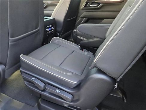 New 2026 GMC Yukon XL Elevation AWD/4WD image 15