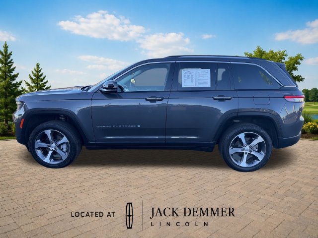 Used 2024 Jeep Grand Cherokee Limited AWD/4WD image 4