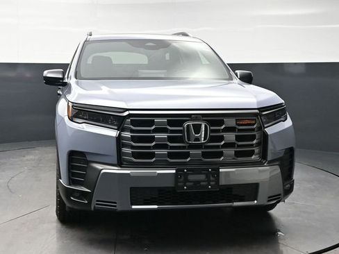 New 2026 Honda Pilot TrailSport image 2