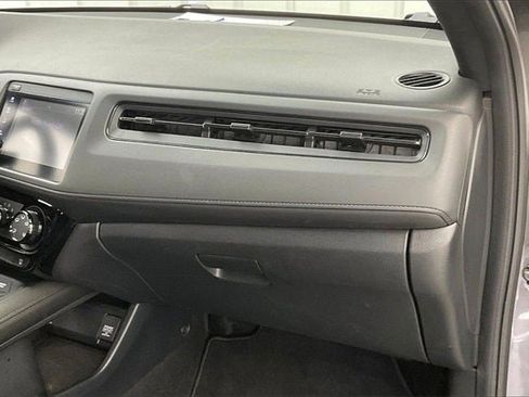 Certified 2022 Honda HR-V Sport image 17