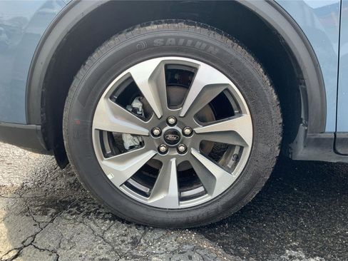 Used 2025 Ford Escape Platinum image 30