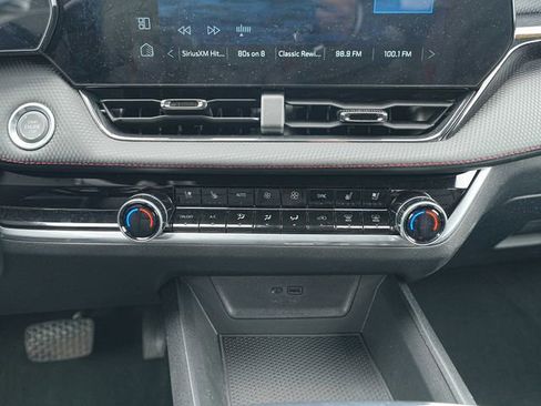 Used 2026 Chevrolet Equinox RS w/ Convenience Package III AWD/4WD image 32