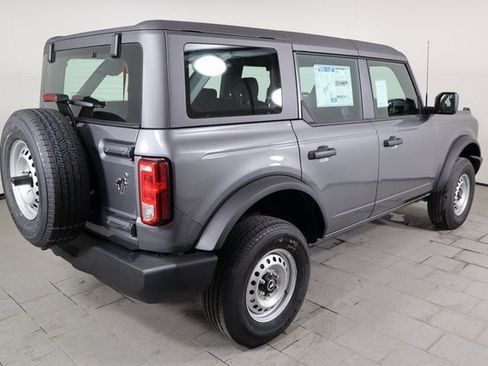 New 2025 Ford Bronco 4-Door image 5