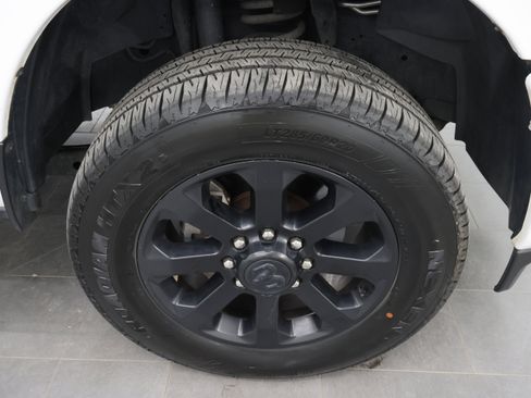 Used 2022 RAM 2500 Big Horn w/ Night Edition AWD/4WD image 3
