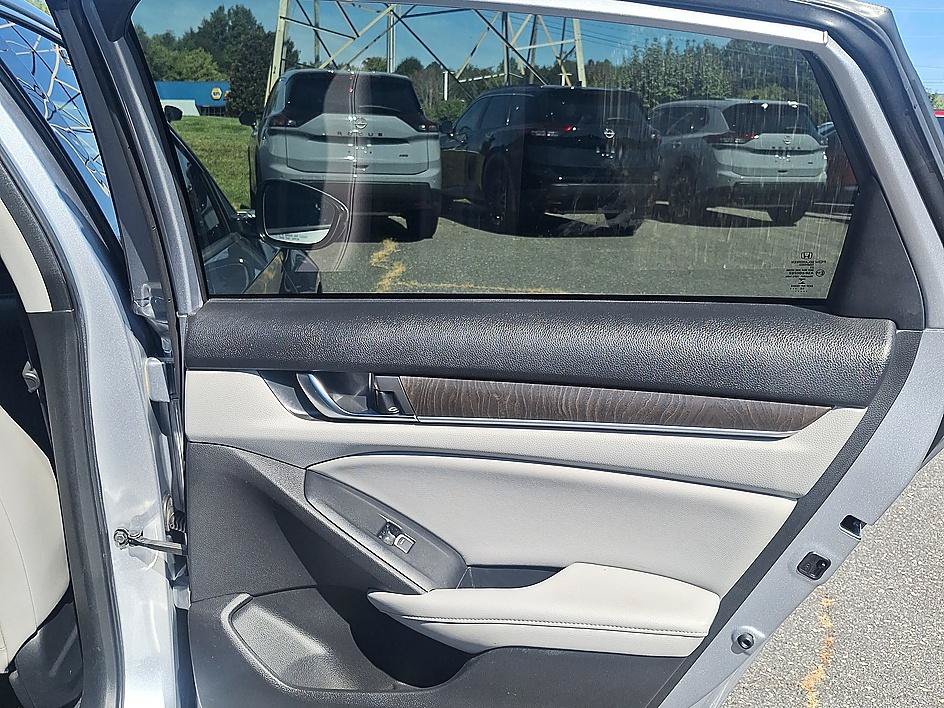 Used 2018 Honda Accord EX-L image 25