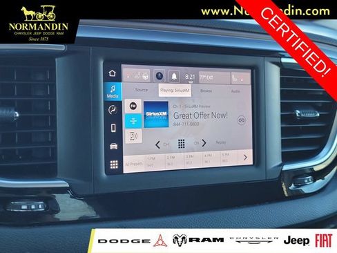 Certified 2023 Chrysler Voyager LX FWD image 9