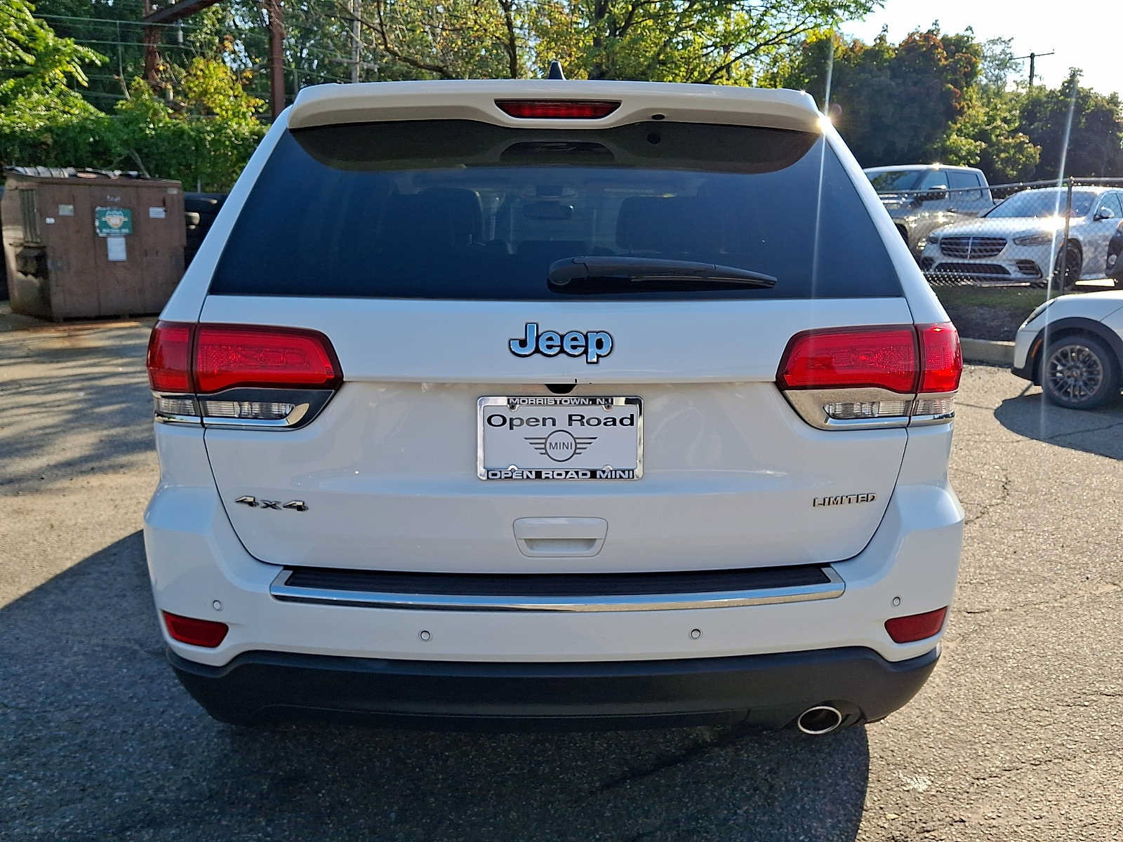 Used 2018 Jeep Grand Cherokee Limited AWD/4WD image 5