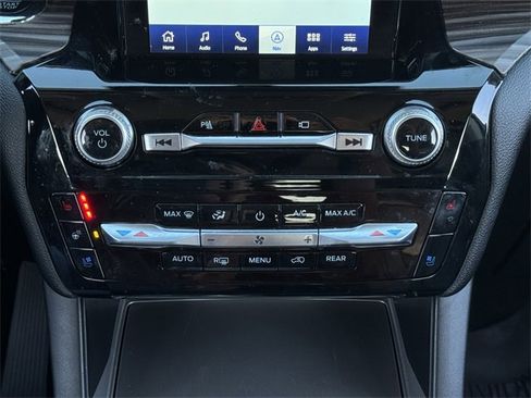 Used 2023 Ford Explorer Limited w/ Limited Technology Package image 20