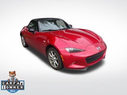 Used 2016 MAZDA MX-5 Miata Sport RWD image 2