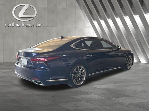 Certified 2022 Lexus LS 500 w/ Interior Upgrade Package RWD image 6