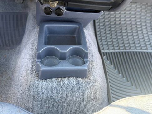 Used 2000 Toyota Tacoma 2WD Regular Cab image 97